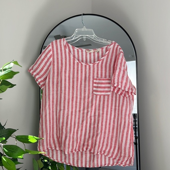 Christian Siriano Tops - Christian Siriano Red and White Short Sleeve 100% Linen Top size M